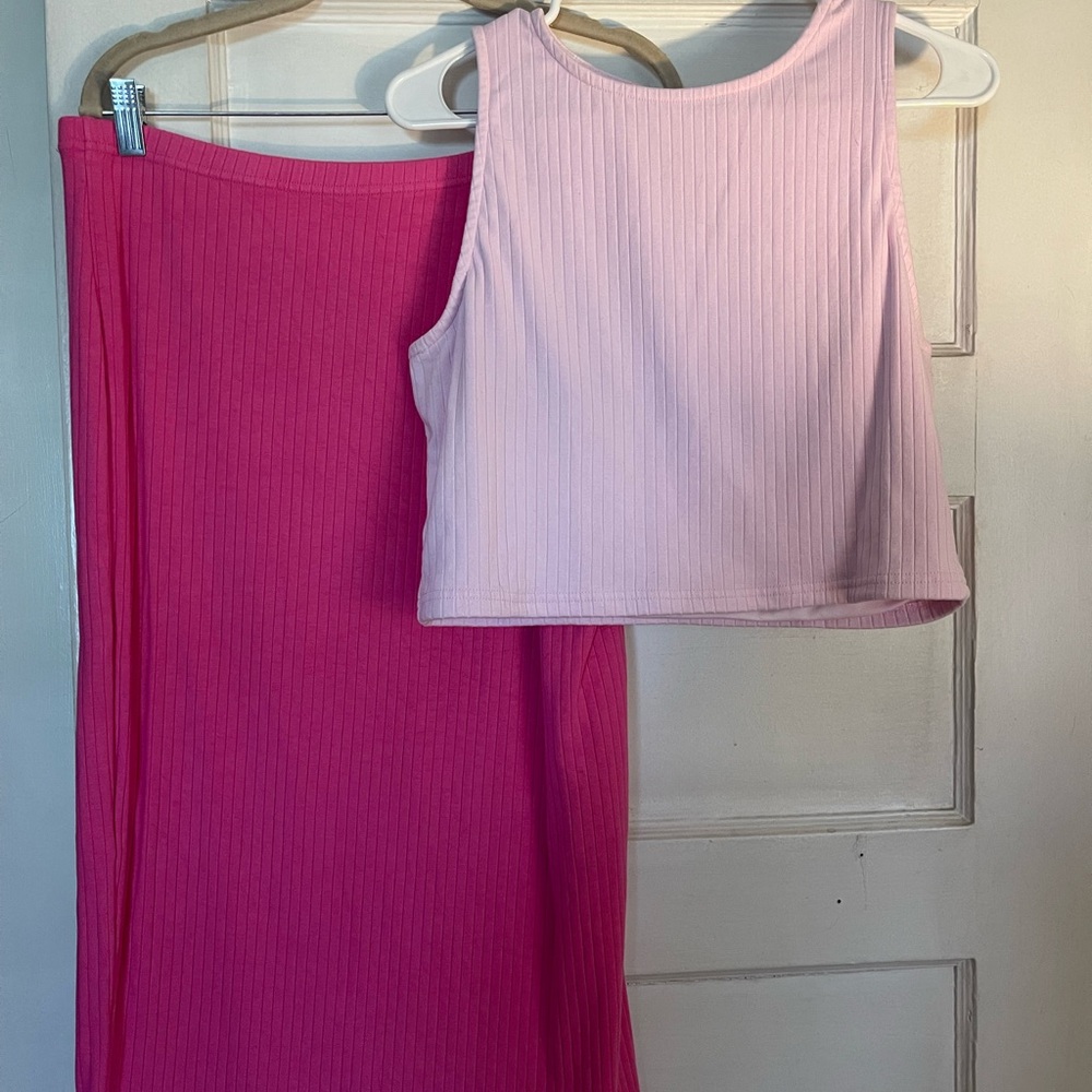 2 piece skirt and cropped top non smoking home